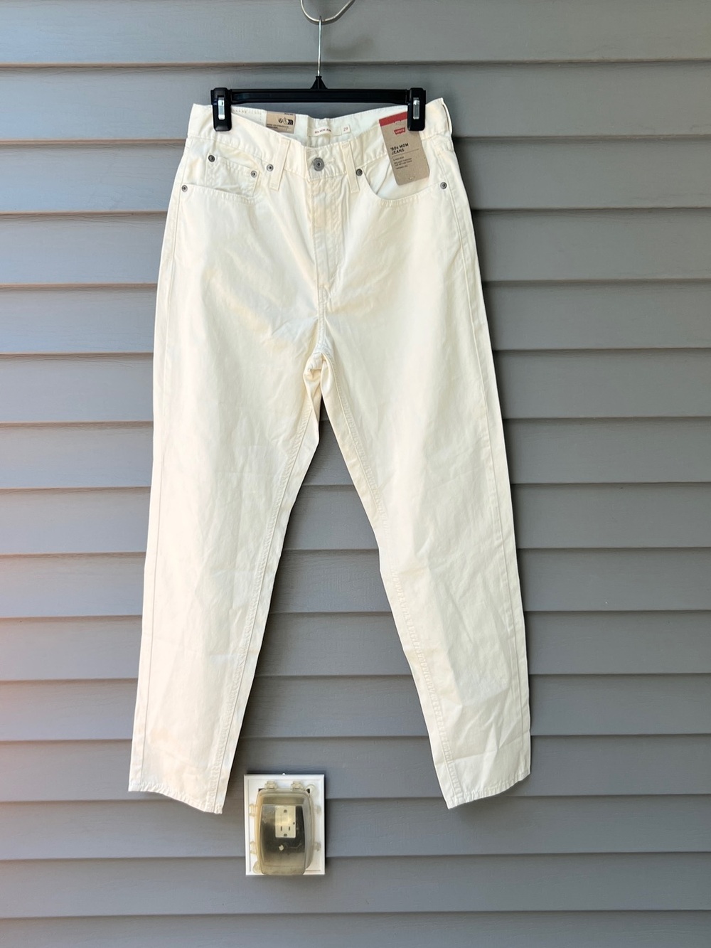 Levi's 80s Mom Jeans High Rise Tapered Leg Off White Size 29